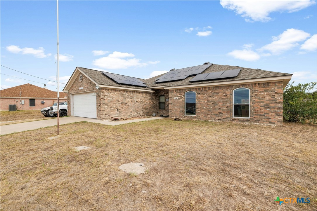 714 Irish Lane Property Photo 3
