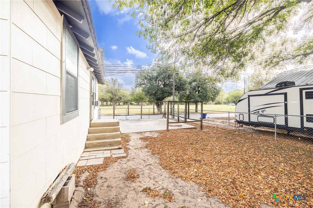 1226 Saint Matthew Street Property Photo 19