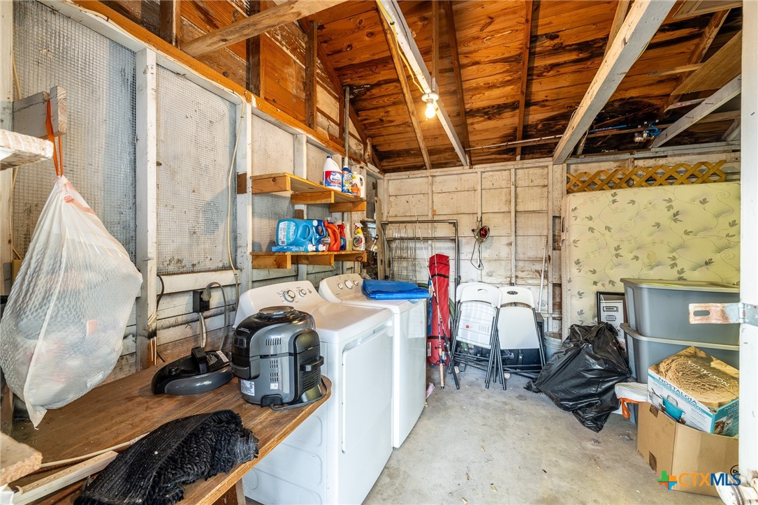 1226 Saint Matthew Street Property Photo 23