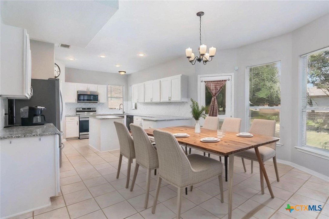 1635 Bold Cypress Property Photo 9