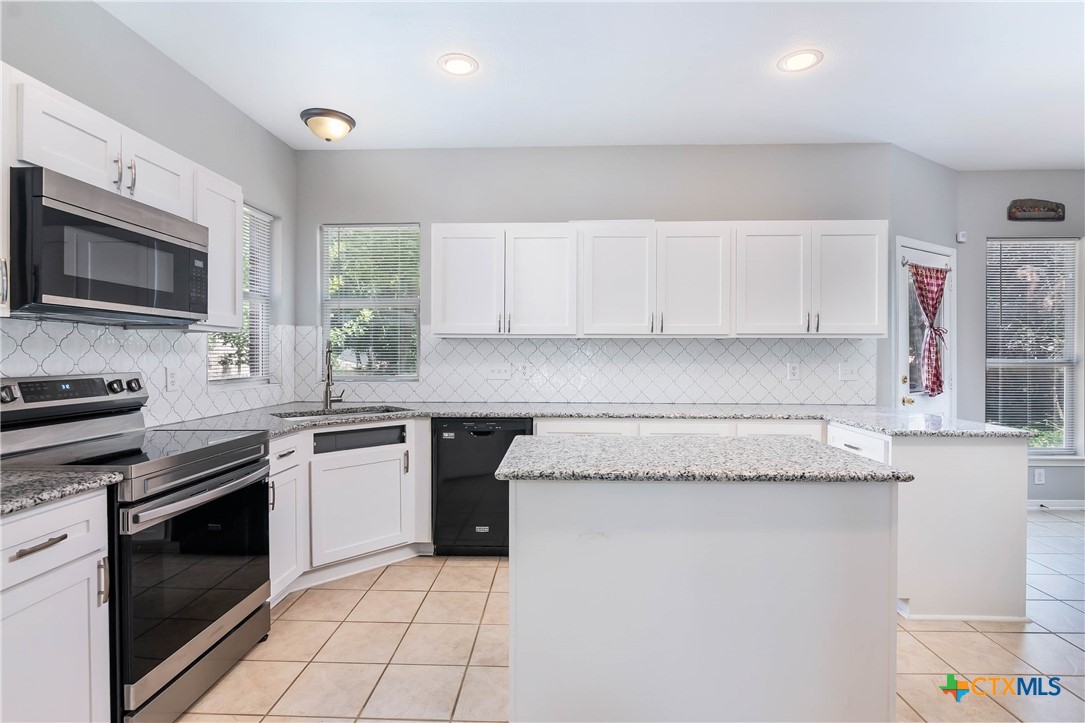 1635 Bold Cypress Property Photo 10