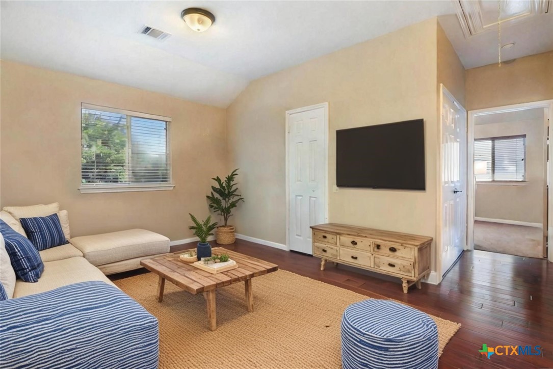 1635 Bold Cypress Property Photo 12