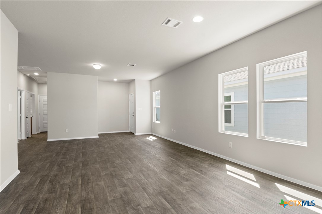 210 Lavender Lane Property Photo 14