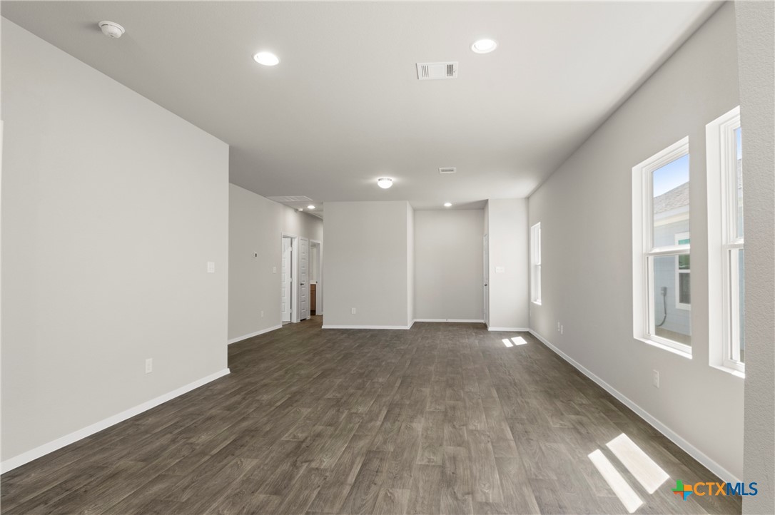 210 Lavender Lane Property Photo 14
