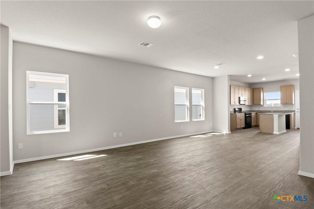 210 Lavender Lane Property Photo 15