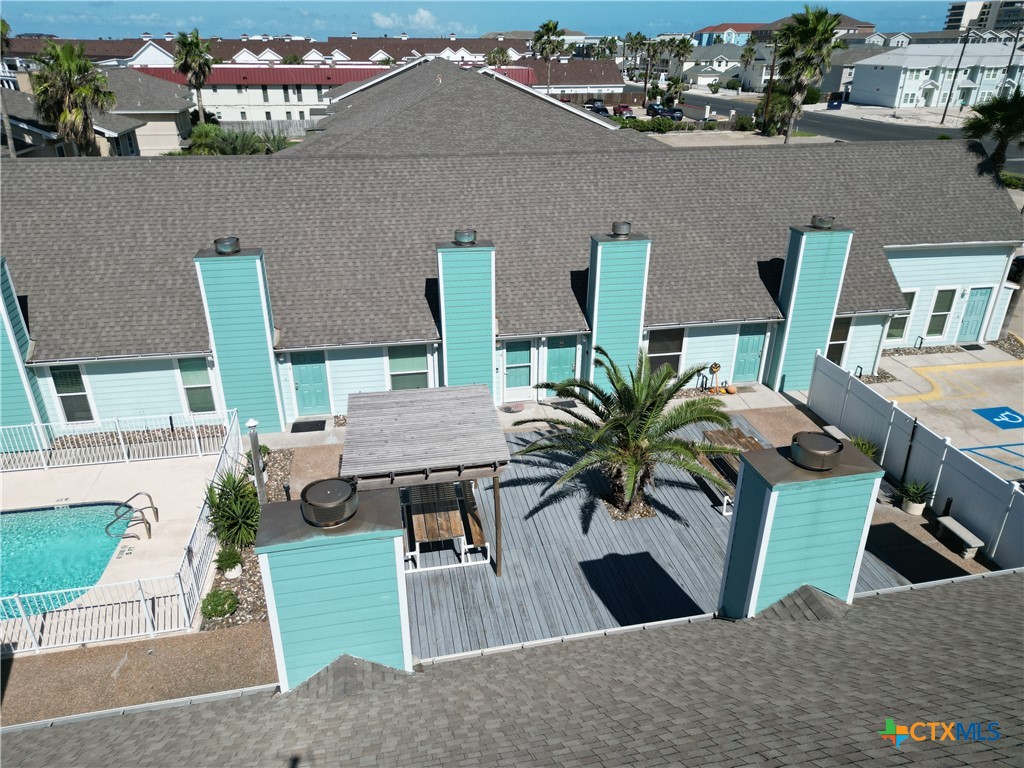 15201 Leeward Drive B6 Property Photo 3