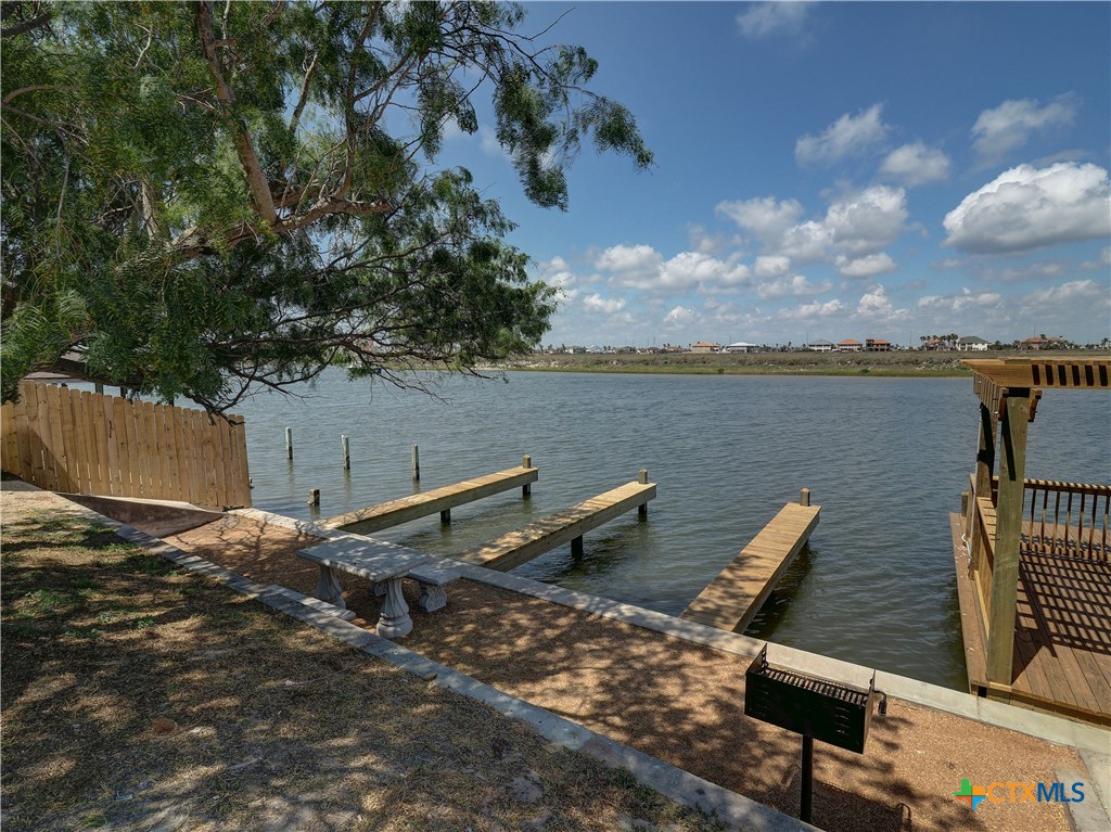 15201 Leeward Drive B6 Property Photo 13