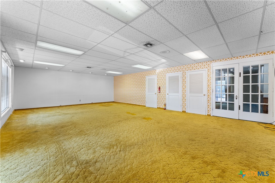 824 S Main Street Property Photo 15