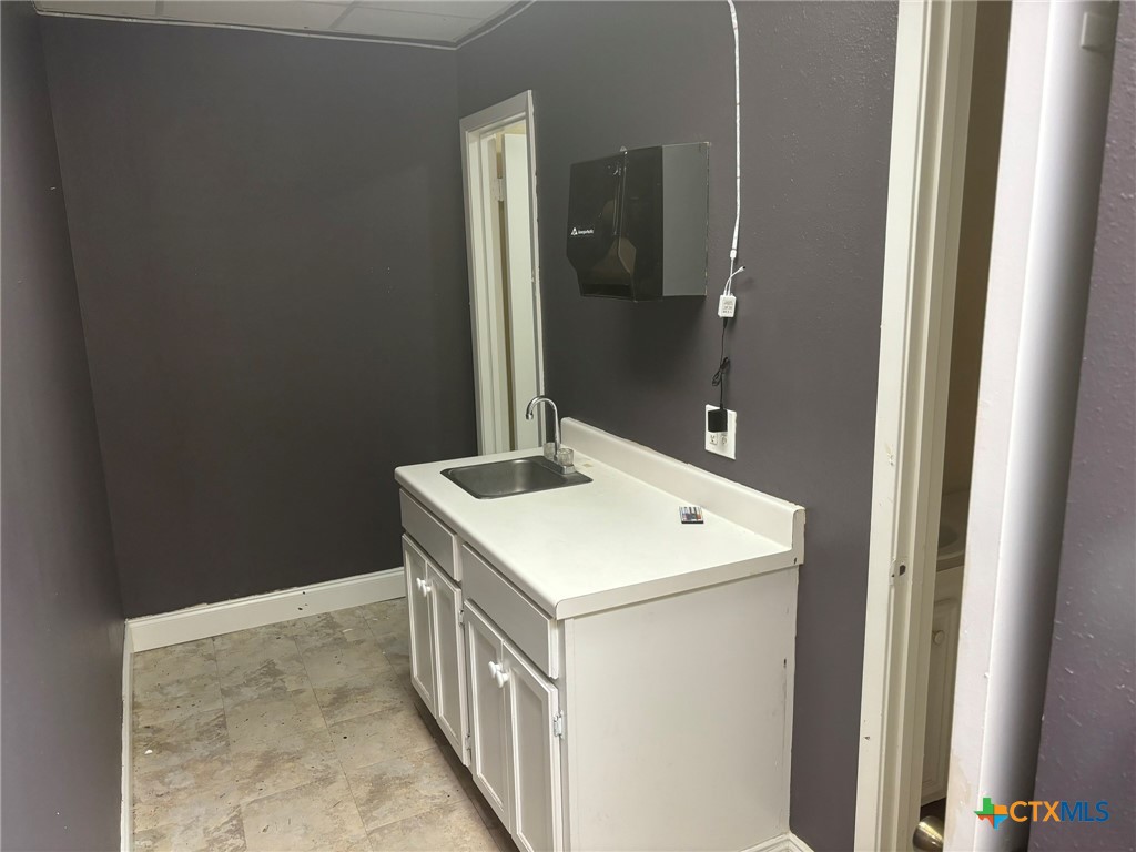 3410 John Stockbauer Drive Property Photo 7