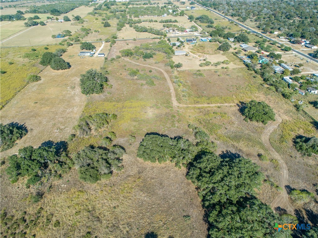 21123 Lamm Road Property Photo 10