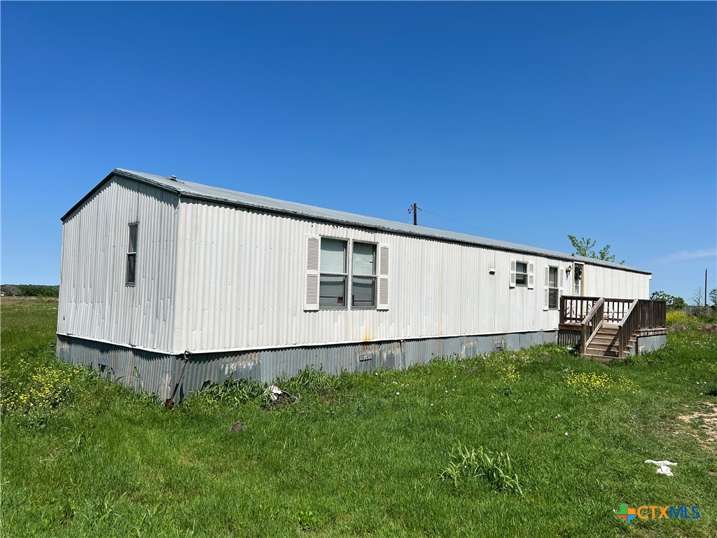 312 County Road 1295b Property Photo 6