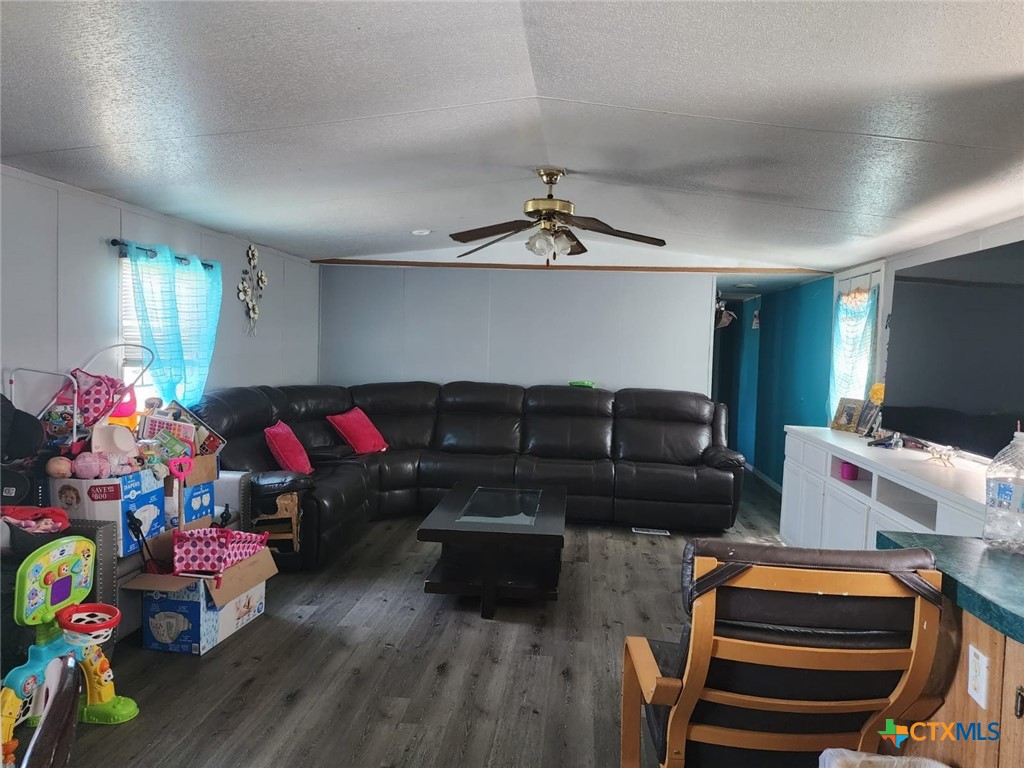 312 County Road 1295b Property Photo 20