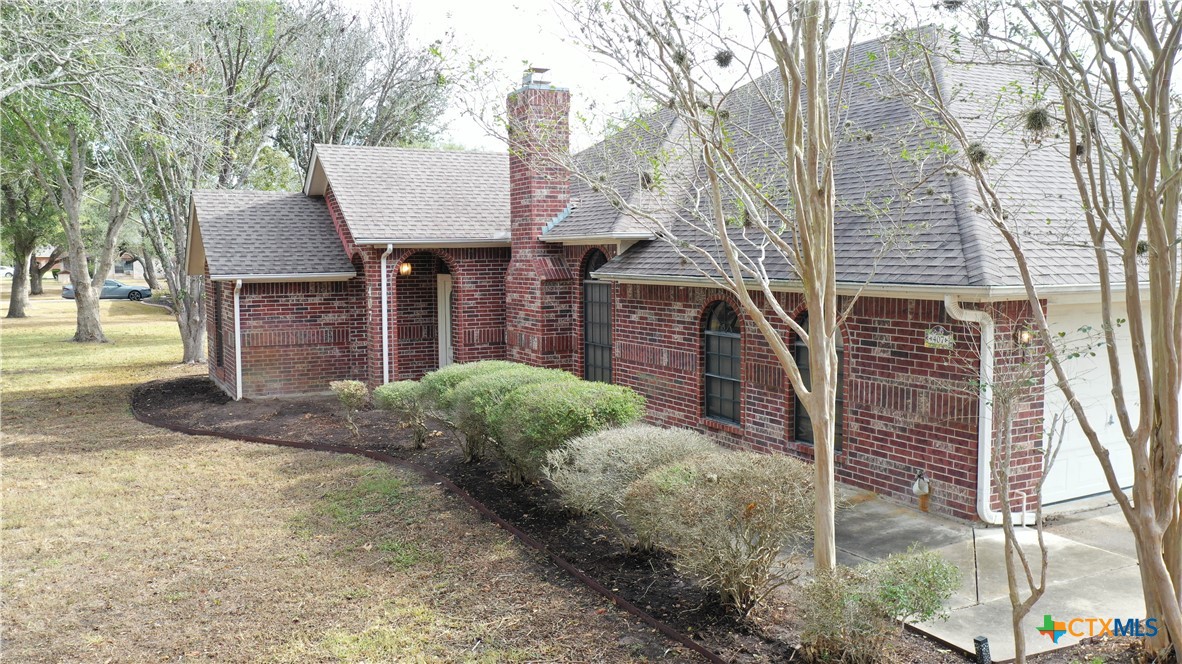 407 Cottonwood Street Property Photo 4