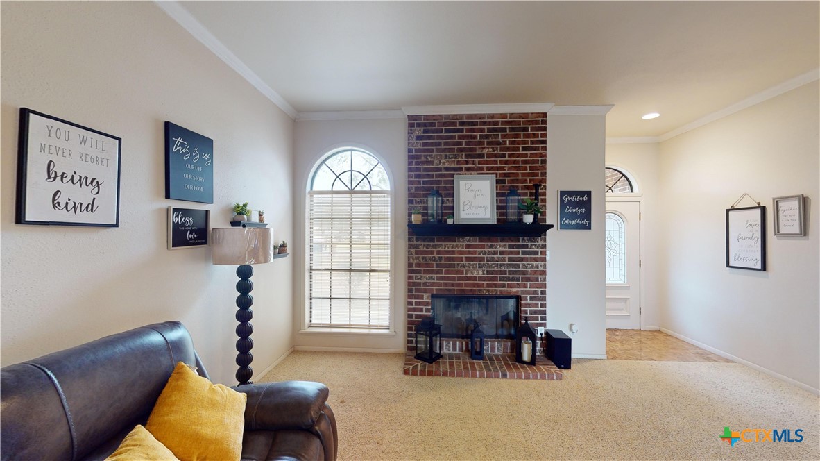 407 Cottonwood Street Property Photo 8
