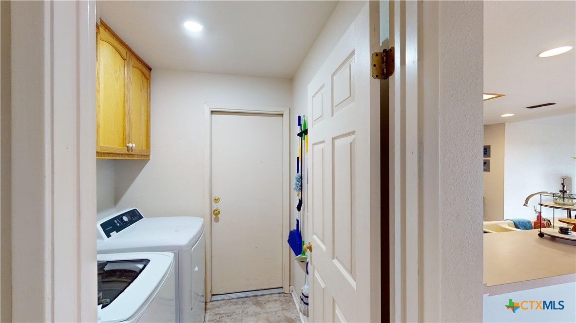 407 Cottonwood Street Property Photo 28