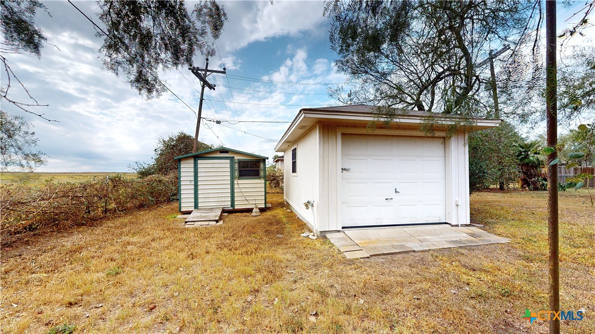 407 Cottonwood Street Property Photo 38