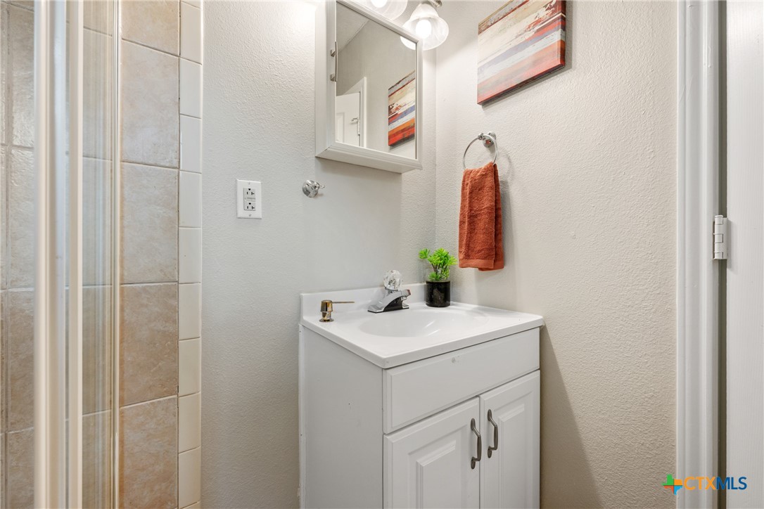 4712 Finley Drive Property Photo 25