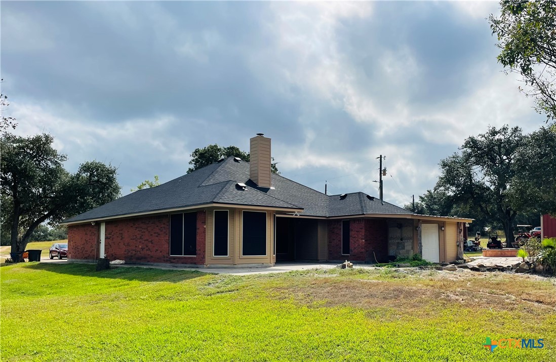 2110 Live Oak Road Property Photo 2