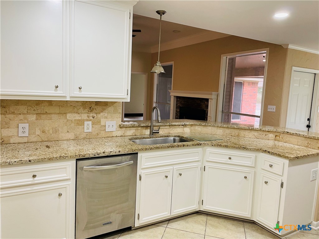 2110 Live Oak Road Property Photo 6