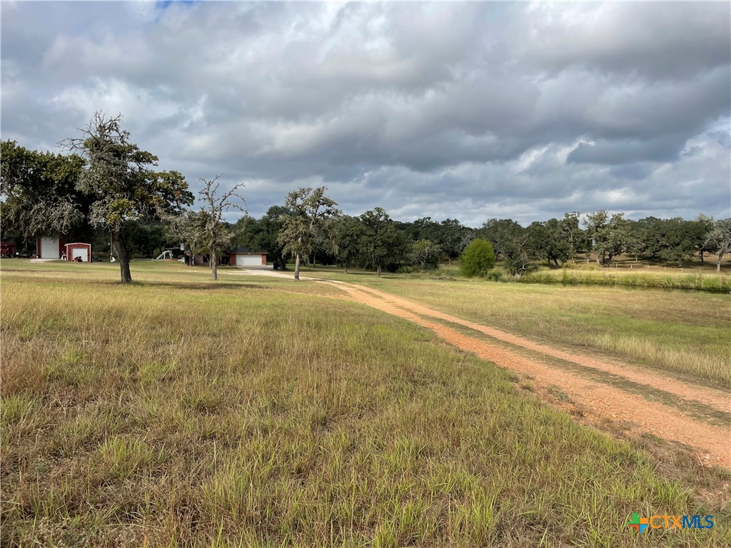 2110 Live Oak Road Property Photo 10