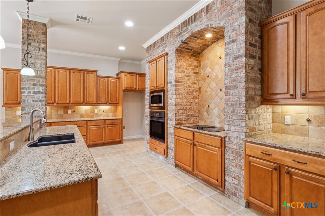 5909 Turtle Creek Trail Property Photo 16