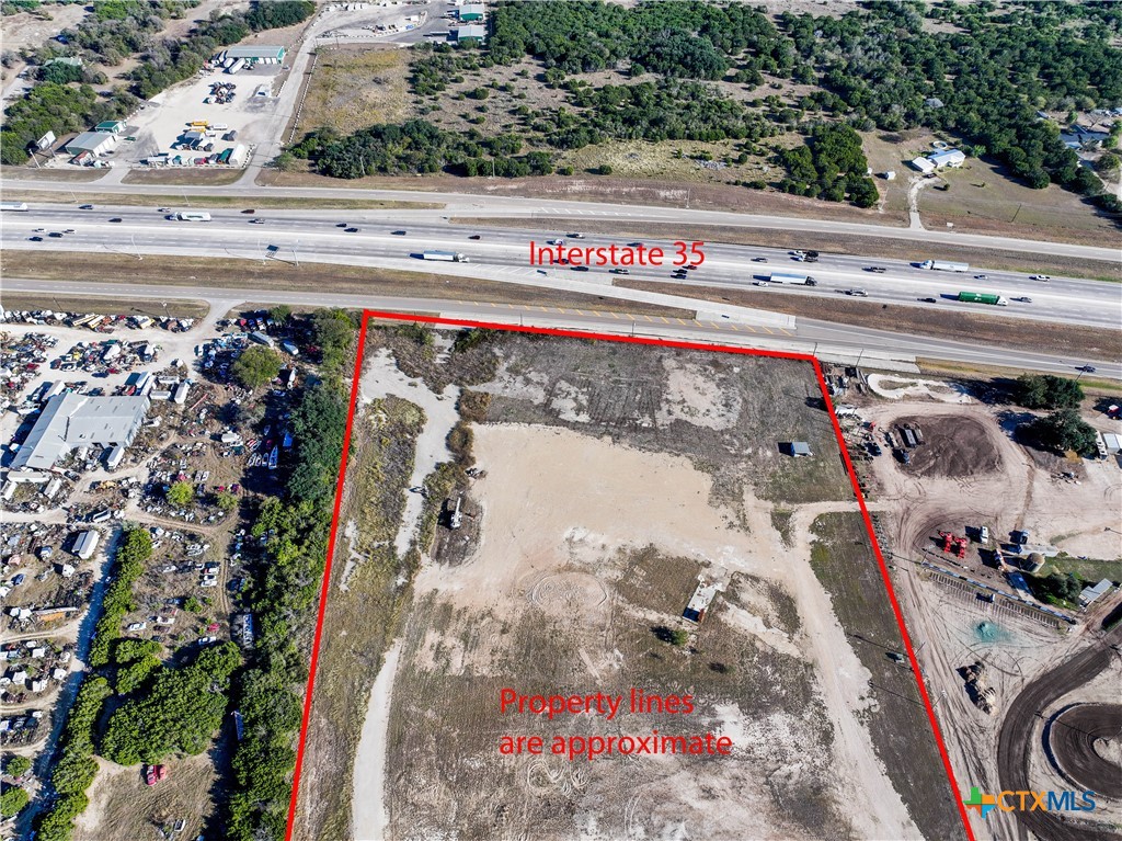 7900 S Interstate 35 Property Photo 4