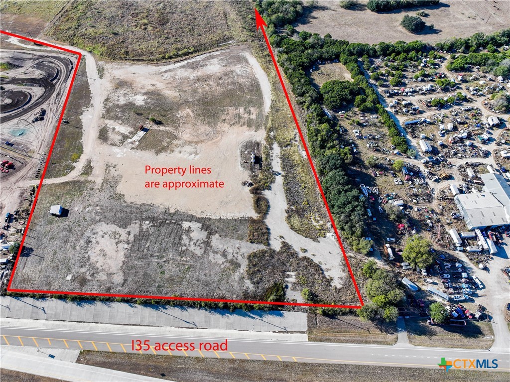 7900 S Interstate 35 Property Photo 5