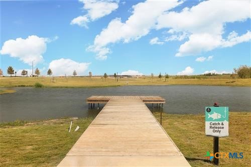 106 Honeybee Lane Property Photo 8