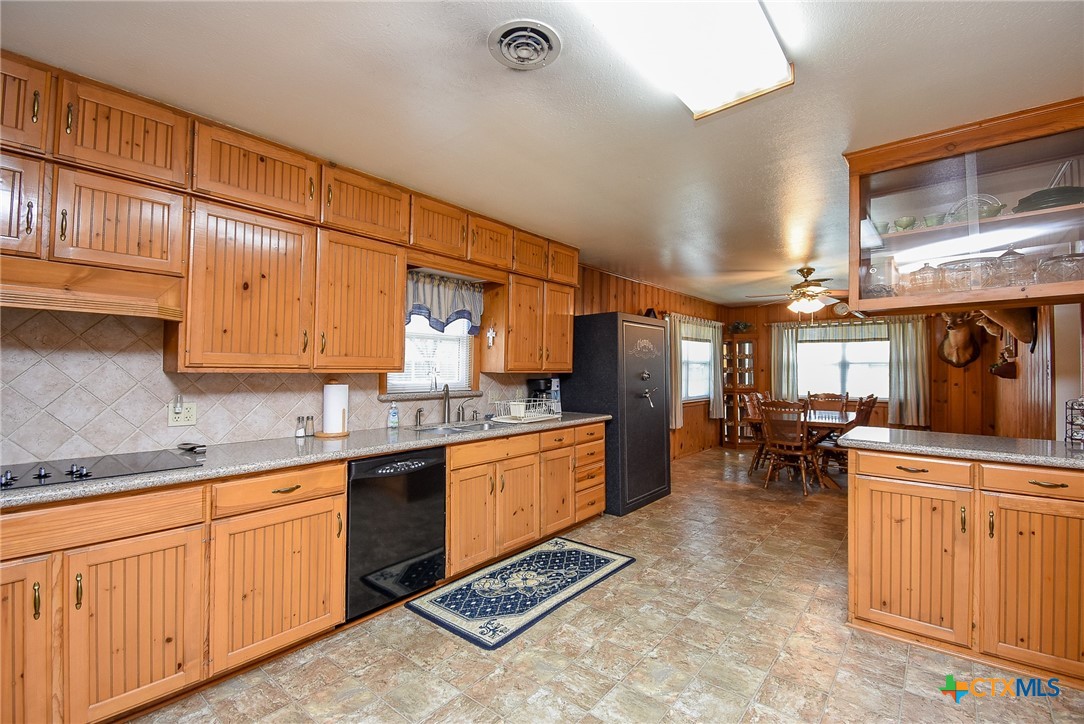 1510 Michael Street Property Photo 12
