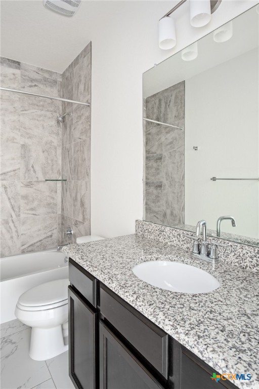 1017 Lago Azul Lane Property Photo 14