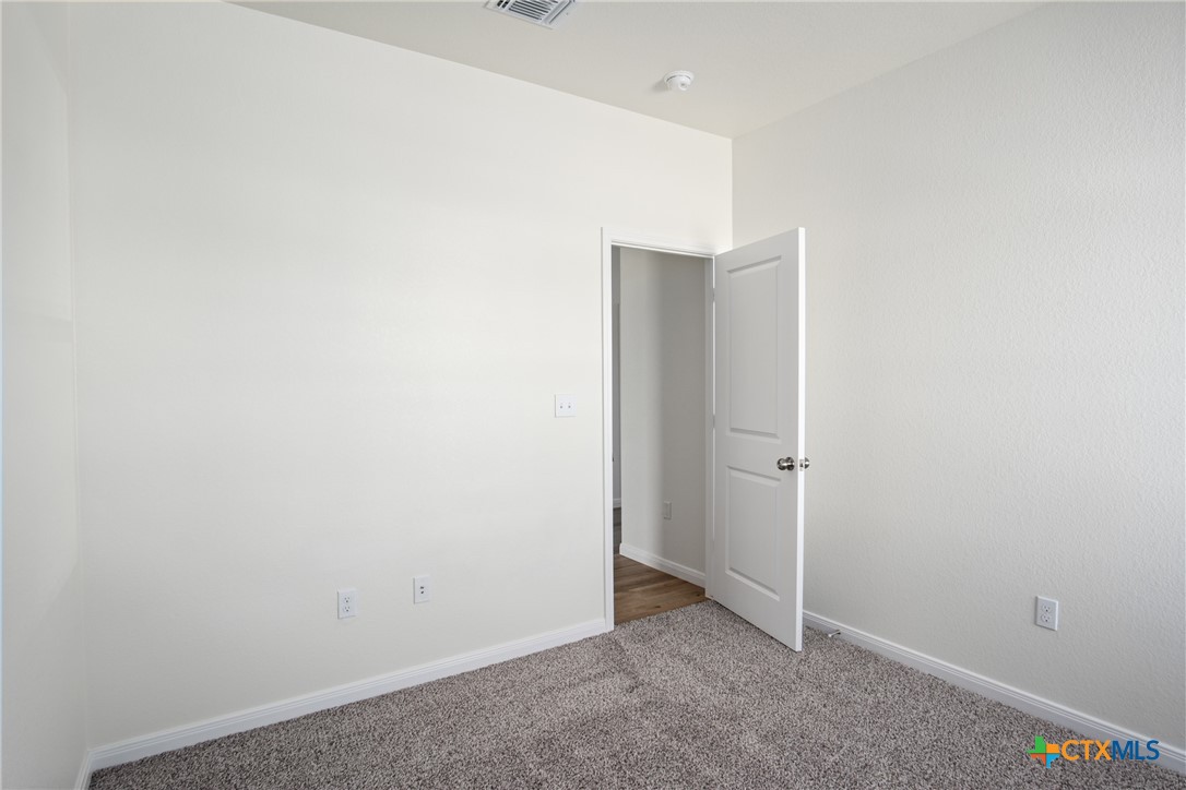 1017 Lago Azul Lane Property Photo 18
