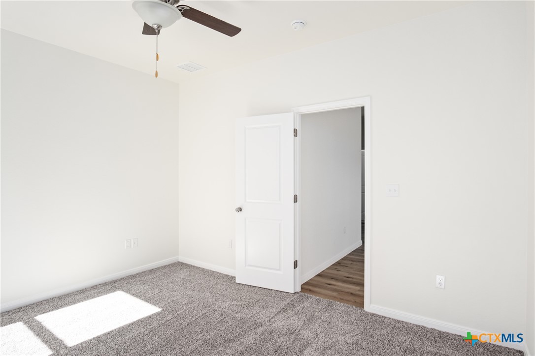 1017 Lago Azul Lane Property Photo 21