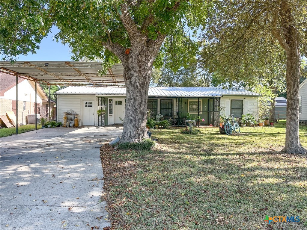 110 Crockett Street Property Photo 2
