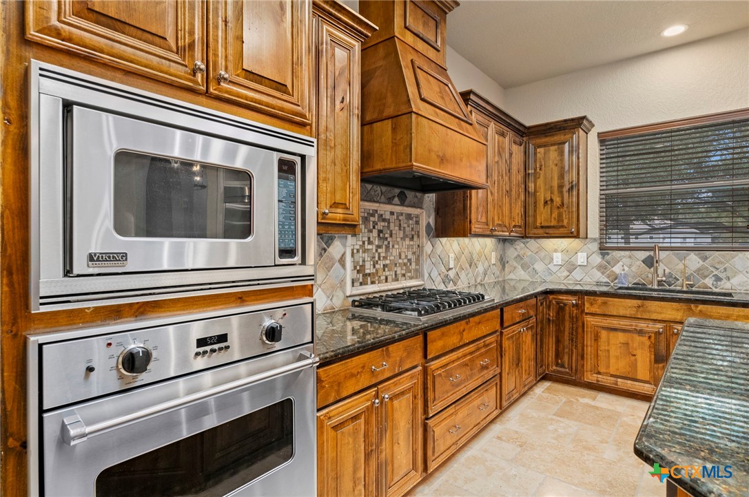 8415 Wild Wind Park Property Photo 16