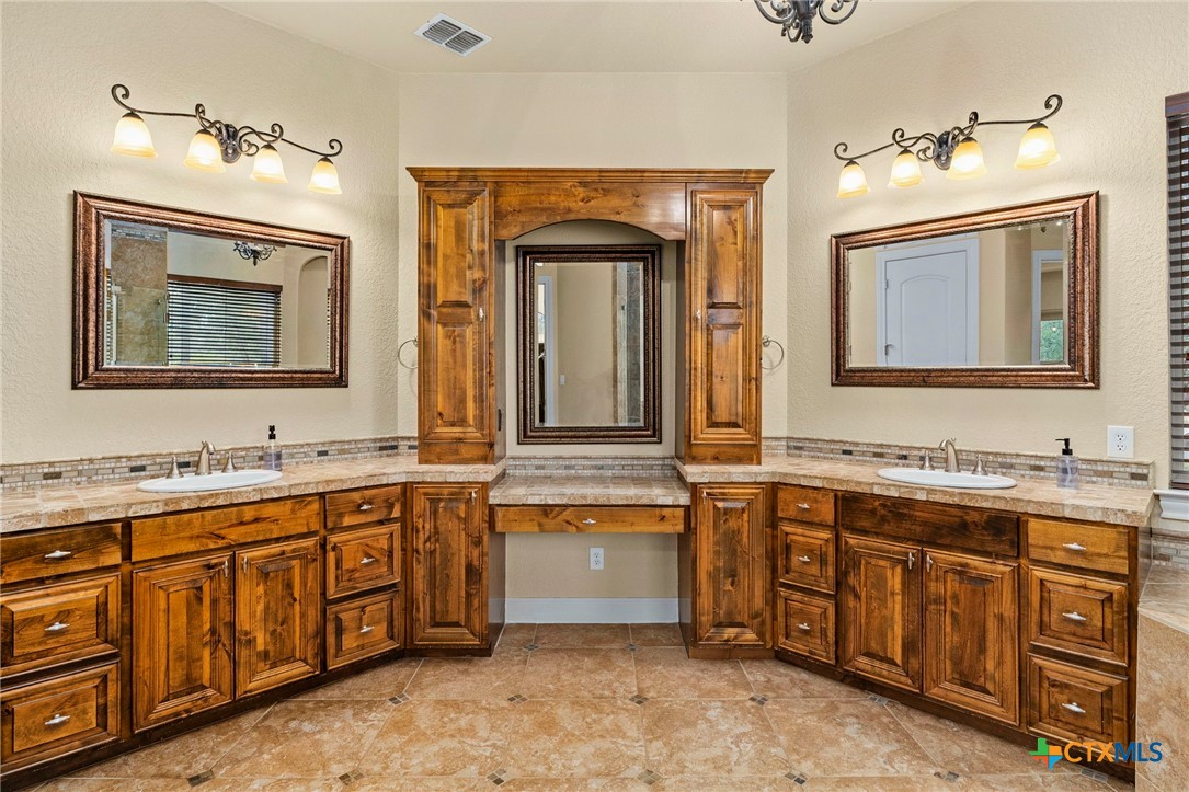 8415 Wild Wind Park Property Photo 25