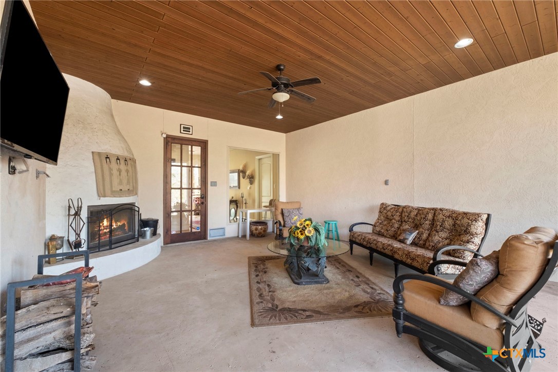 1260 Whispering Water Property Photo 3