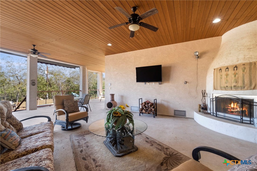 1260 Whispering Water Property Photo 6