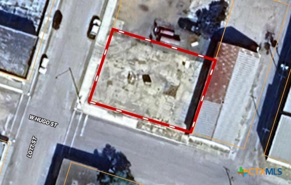 519 W Lott Street Property Photo