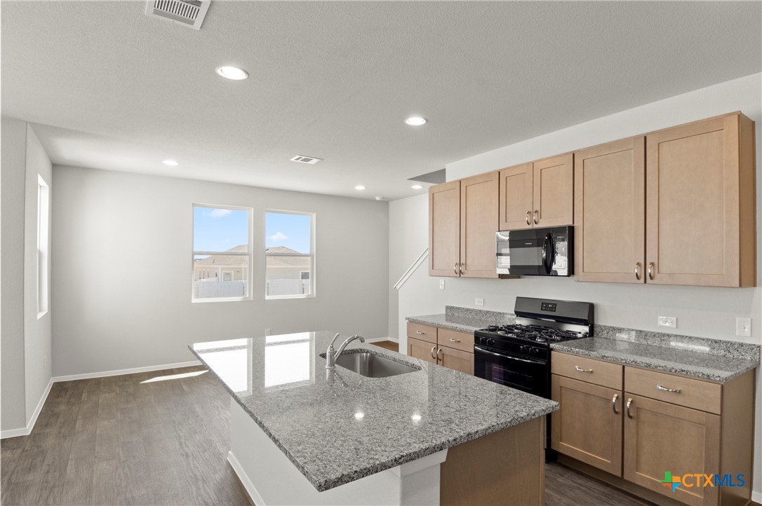 211 Lavender Lane Property Photo 8