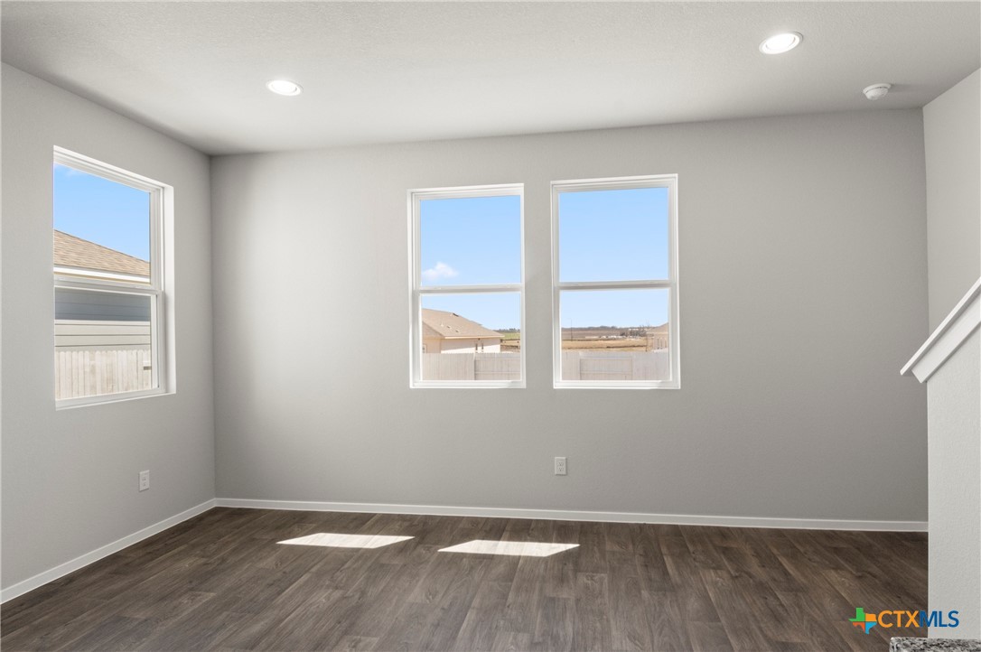 211 Lavender Lane Property Photo 15