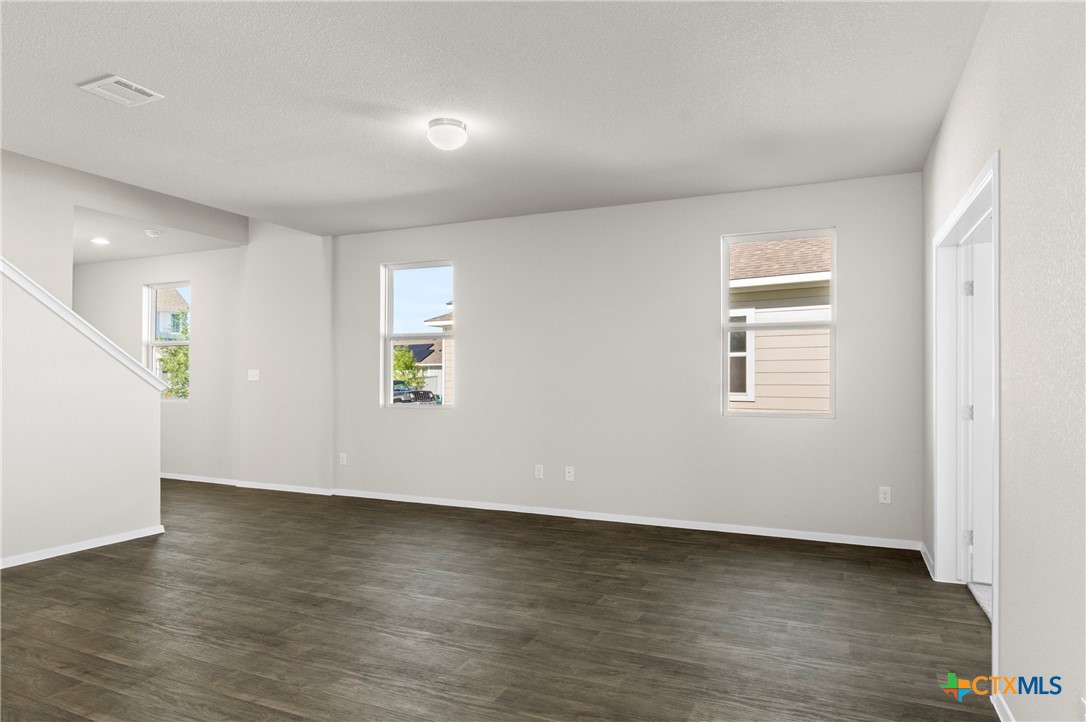 128 Bluestem Drive Property Photo 16