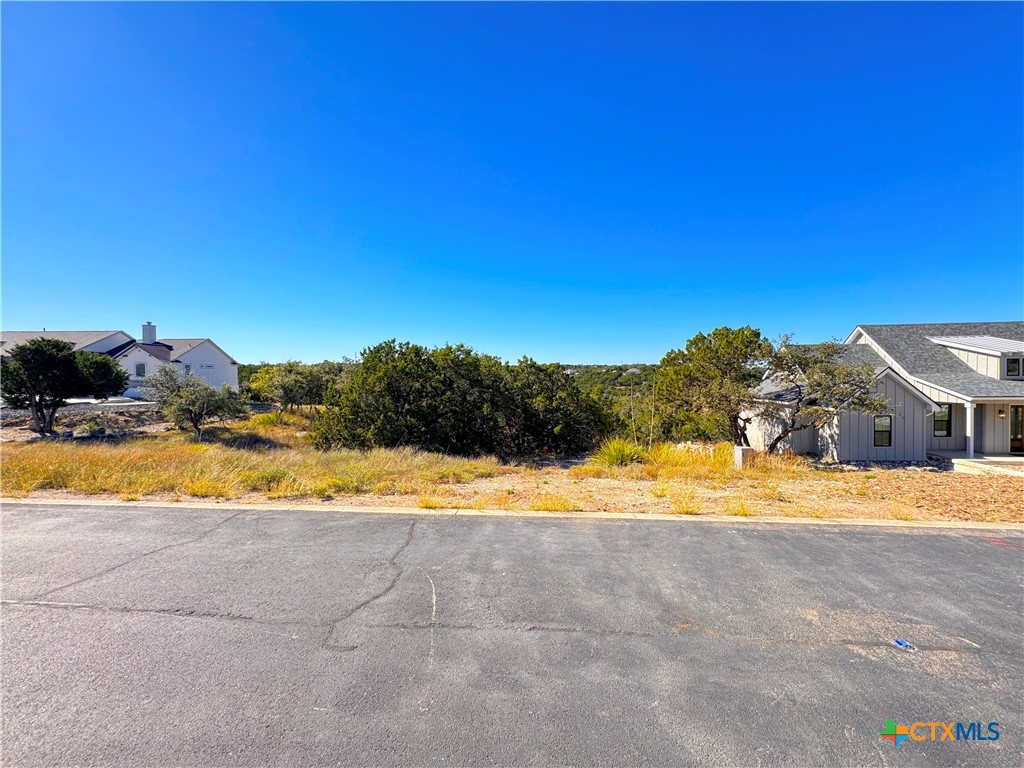 636 Angelica Vista Property Photo 13