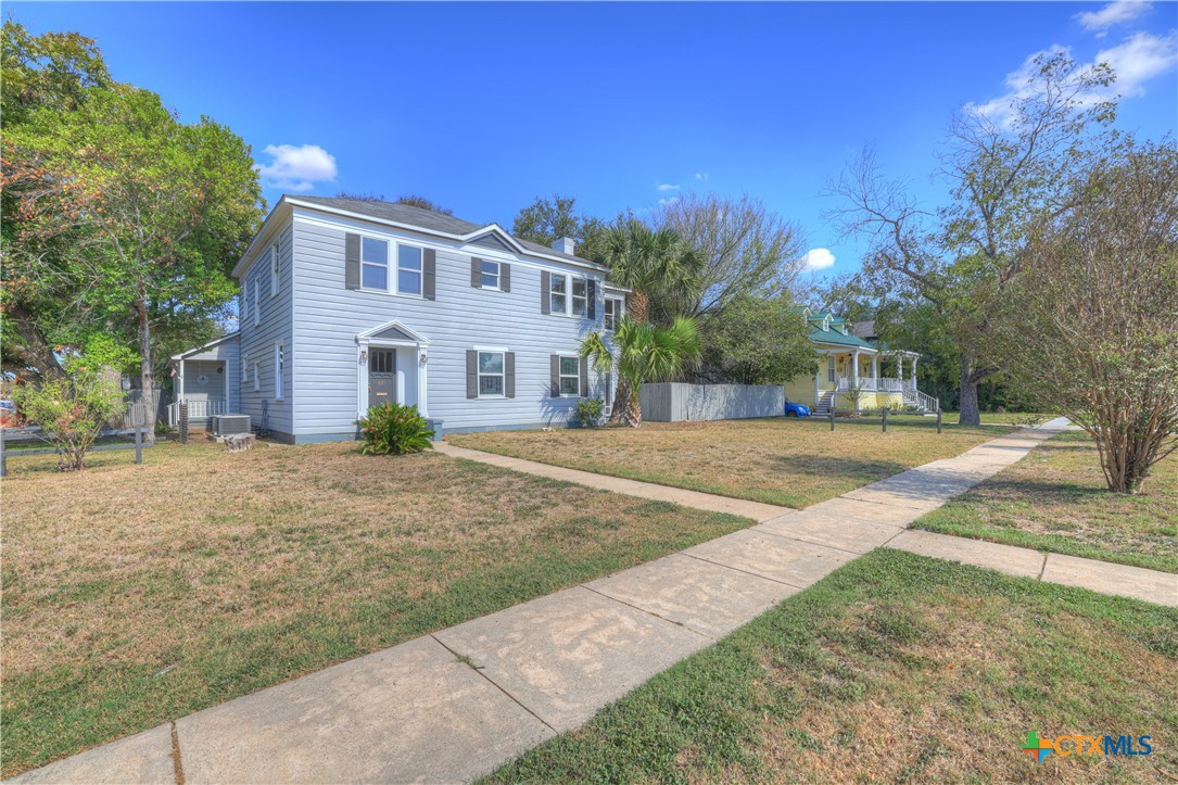 601 E Bowie Street Property Photo 1