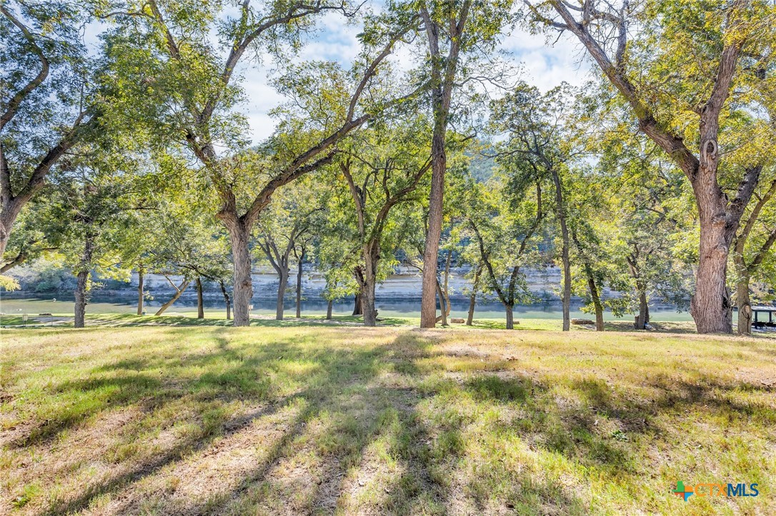 540 River Run 114 Property Photo 2