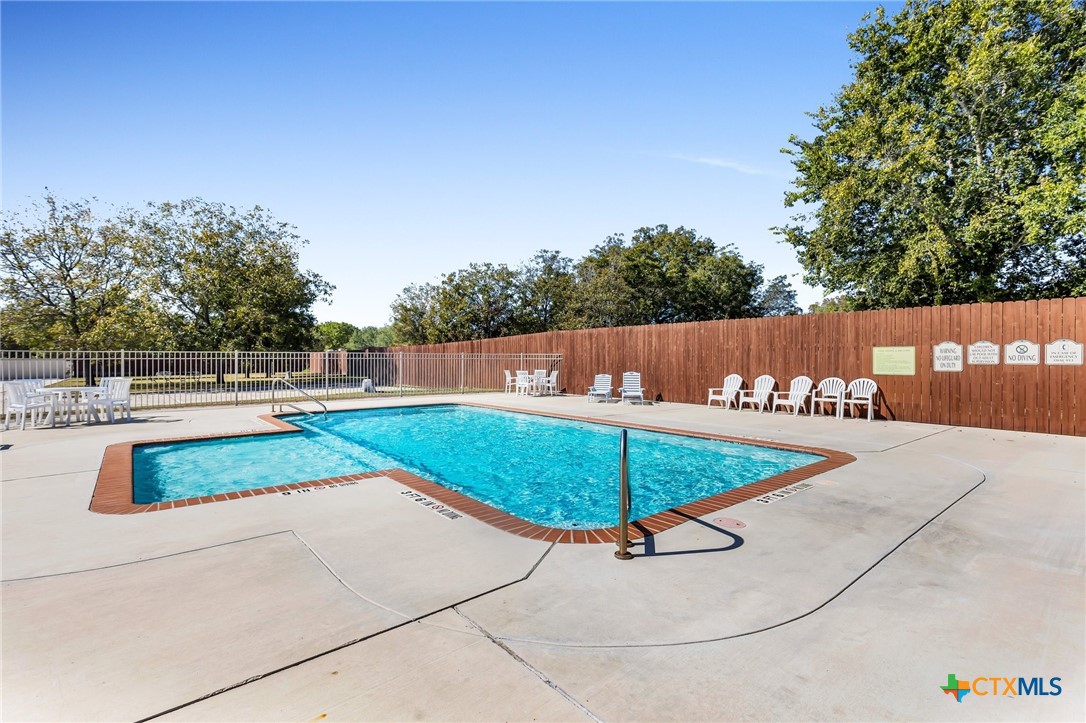 540 River Run 114 Property Photo 28