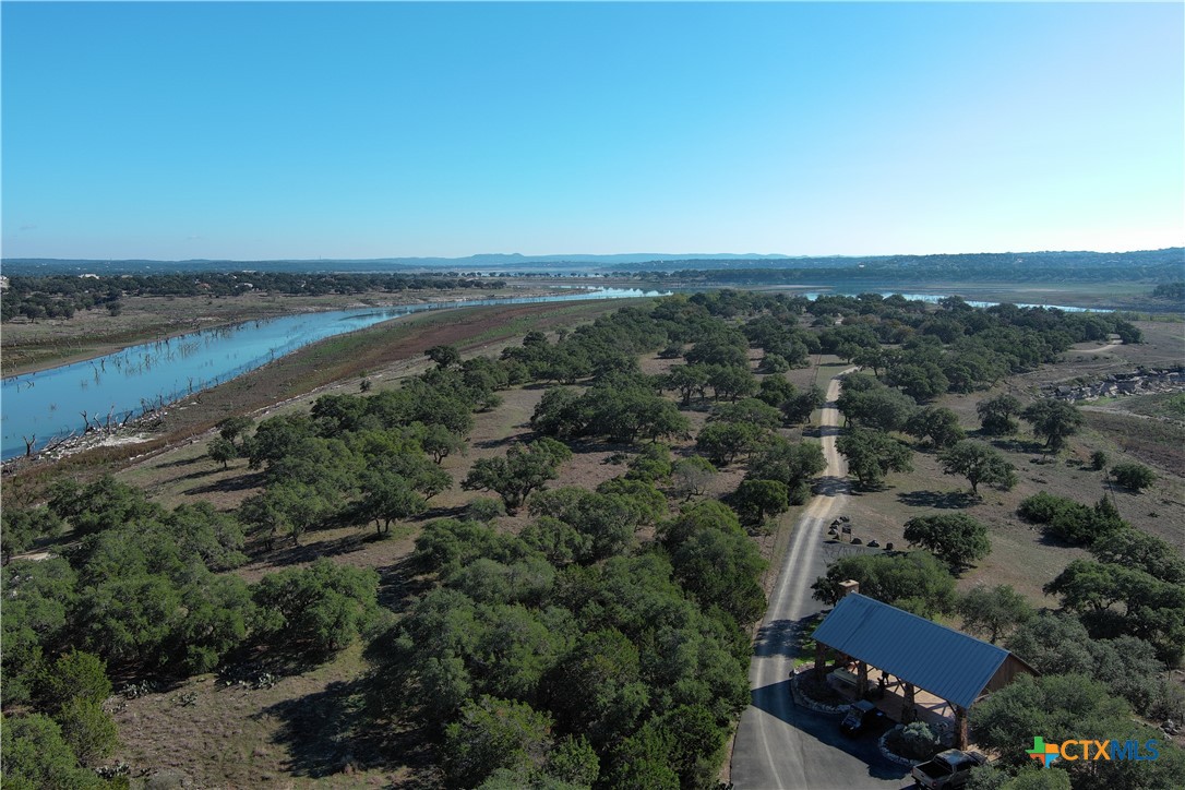 1117 Cordova Bend Property Photo 10