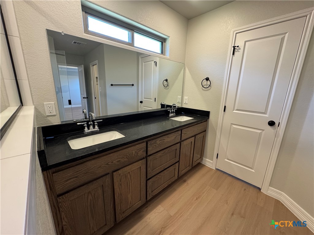 4725 Allison Drive Property Photo 9
