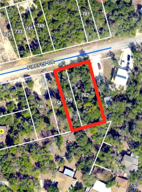 762 & 758 Firefly Drive Property Photo 3