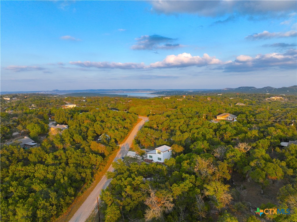 762 & 758 Firefly Drive Property Photo 8