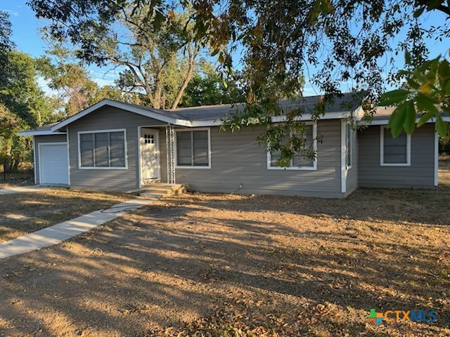 1025 E Fannin Street Property Photo 1
